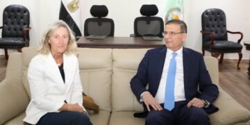 وزير الزراعة يبحث مع الوكالة الإيطالية مستجدات المشروعات الزراعية المشتركة
