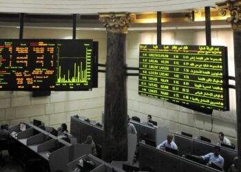 البورصة المصرية تواصل ارتفاعها.. 5.3 مليار جنيه تداولات خلال ساعتين