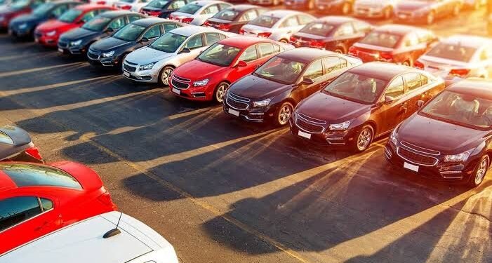 ترامب يوافق على معايير جديدة لكفاءة استهلاك الوقود للسيارات