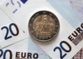 سعر اليورو عند مشارف 60 جنيهًا.. ماذا حدث في ختام تعاملات البنوك اليوم الإثنين؟
