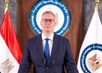 وزير البترول: نستهدف رفع مساهمة التعدين في الناتج المحلي إلى 6% وإنتاج السكري يصل إلى 6.8 مليون أوقية
