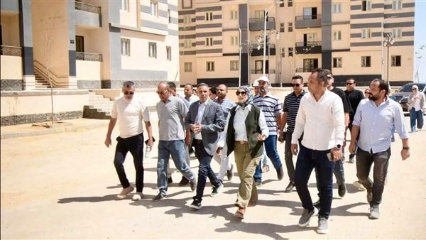 مدينة السويس الجديدة.. متابعة تنفيذ مشروعات الإسكان والمرافق والبنية الأساسية