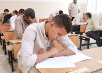 موعد إجازة نصف السنة 2027.. مواعيد امتحانات المدارس والجامعات
