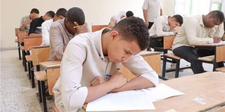 موعد إجازة نصف السنة 2027.. مواعيد امتحانات المدارس والجامعات