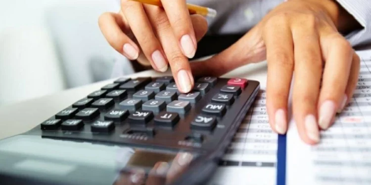 الأقساط الصغيرة.. متى تتحول التسهيلات إلى أزمة مالية؟