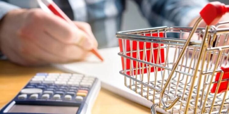 القوة الشرائية: ما معناها وكيف تؤثر في حياة المواطنين؟