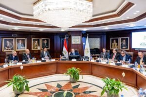 محافظ البنك المركزي ووزير الصناعة يطلقان صندوق إعادة هيكلة المصانع المتعثرة