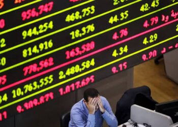 البورصة المصرية تنزف مجددًا.. خسائر 275 مليار جنيه خلال جلستين