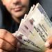 ارتفاع المرتب لا يعني دائمًا زيادة حقيقية في الدخل.. التضخم يحدد القوة الشرائية