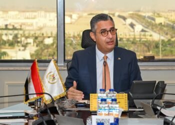 اجتماع جديد مع أصحاب المخابز.. التموين تكشف موقف أسعار الخبز الحر والفينو